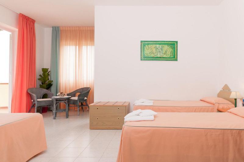 Hotel Lu' Hotel Porto Pino 4*