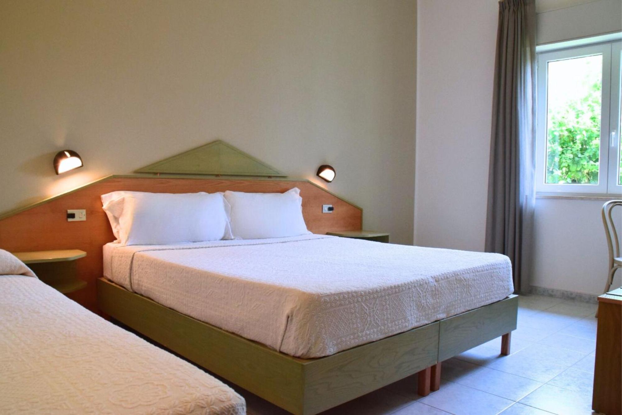 Hotel Lu' Hotel Porto Pino 4*