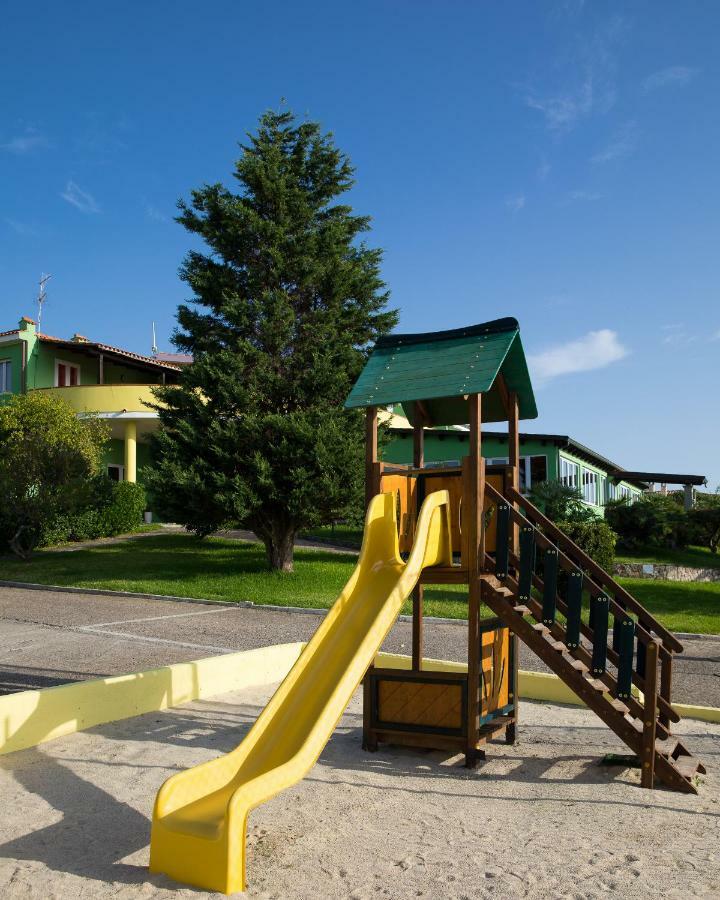 Lu' Hotel Porto Pino Hotel SantʼAnna Arresi